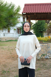 Kendinden Desenli Tunik Ekru