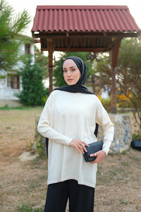 Kendinden Desenli Tunik Ekru