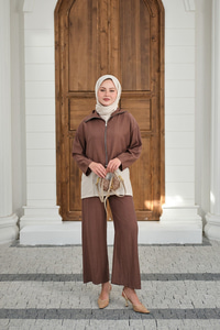 Kendinden Desenli Üçlü Takım Kahverengi