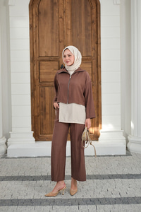 Kendinden Desenli Üçlü Takım Kahverengi