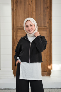 Kendinden Desenli Üçlü Takım Siyah