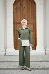 Kendinden Desenli Üçlü Takım Yeşil