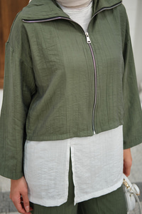 Kendinden Desenli Üçlü Takım Yeşil