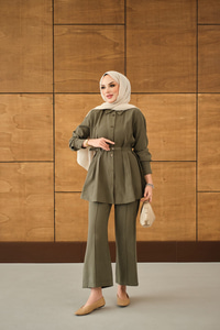Kendinden Kemer Geçirme Detaylı Gömlek Yaka Takım Haki Yeşil