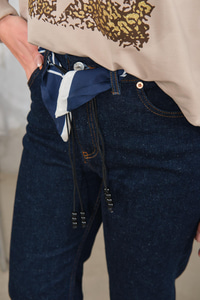 Kesik Paça Fular Detaylı Pantolon Lacivert