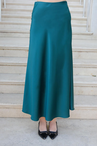 Kiloş Saten Etek Yeşil