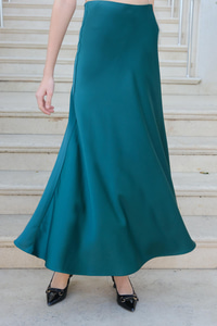 Kiloş Saten Etek Yeşil