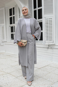 Kimonlu Takım Gri