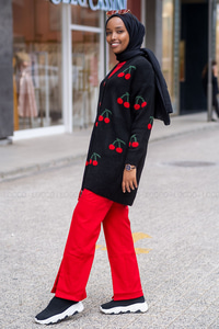 Uygun Fiyatlı KIRAZ DESEN TRIKO HIRKA SIYAH | Loccomoda.com 