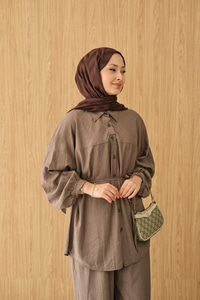 Kırışık Desen Bel Bağlamalı Gömlek Yaka Takım Kahverengi