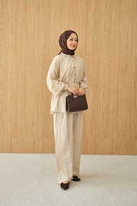 Kırışık Desen Bel Bağlamalı Gömlek Yaka Takım Krem