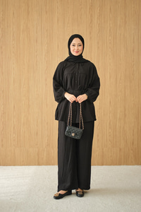 Kırışık Desen Bel Bağlamalı Gömlek Yaka Takım Siyah