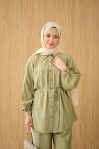 Kırışık Desen Bel Bağlamalı Gömlek Yaka Takım Yeşil