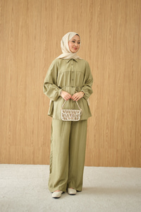 Kırışık Desen Bel Bağlamalı Gömlek Yaka Takım Yeşil