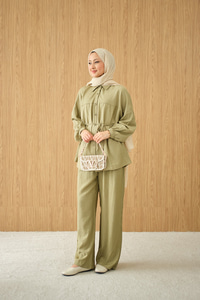 Kırışık Desen Bel Bağlamalı Gömlek Yaka Takım Yeşil