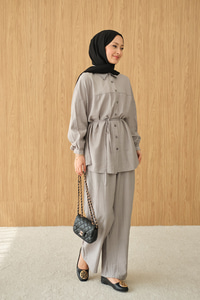 Kırışık Desen Bel Bağlamalı Gömlek Yaka Takım Gri