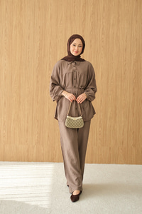 Kırışık Desen Bel Bağlamalı Gömlek Yaka Takım Kahverengi