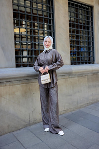 Kırışık Kumaş Takım Kahverengi