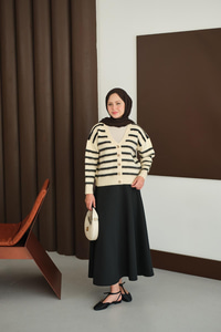 Kısa Triko Hırka Beyaz