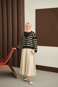 Kısa Triko Hırka Siyah