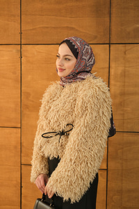 Kıvırcık Detay Kürk Kaban Krem