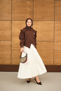 Kol Büzgülü Broş Detay Gömlek Kahverengi