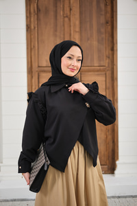 Kol Büzgülü Broş Detay Gömlek Siyah