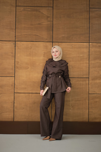 Kol Büzgülü Düğme Detay Bel Bağlamalı Takım Kahverengi