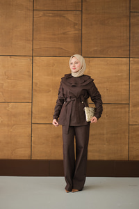 Kol Büzgülü Düğme Detay Bel Bağlamalı Takım Kahverengi