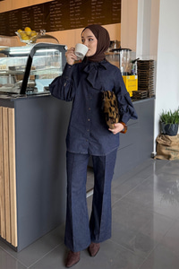 Kol Büzgülü Düğme Detay Yaka Bağlamalı Kot Pantolonlu Takım Lacivert