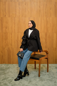 Kol Dantelli Ceket Siyah