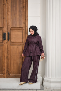 Kol Fermuar Detaylı Bel Bağlamalı Tek Düğmeli Takım Mürdüm