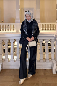 Kol Fermuar Detaylı Bel Bağlamalı Tek Düğmeli Takım Lacivert