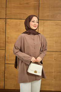 Kol Manşetli Düğme Detaylı Gömlek Kahverengi