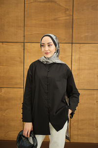 Kol Manşetli Düğme Detaylı Gömlek Siyah