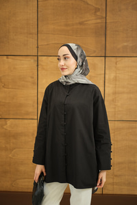 Kol Manşetli Düğme Detaylı Gömlek Siyah