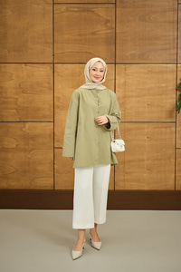 Kol Manşetli Düğme Detaylı Gömlek Yeşil