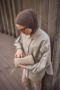 Kol Ve Nakış İşlemeli Gömlek Küf Yeşil