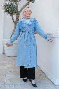 Kol ve Omuz Yırtık Detaylı Denim Trenç Buz Mavi