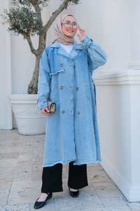 Kol ve Omuz Yırtık Detaylı Denim Trenç Buz Mavi