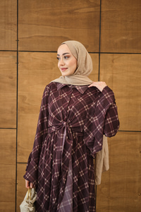 Kol Volanlı Ekose Desen Şifon Elbise Bordo