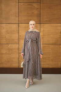 Kol Volanlı Ekose Desen Şifon Elbise Vizon