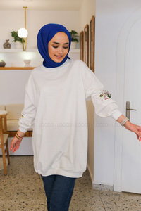 Uygun Fiyatlı KOLLARI BASKILI SWEAT BEYAZ | Loccomoda.com 