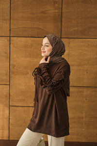 Kolları Büzgü Detay Tunik Kahverengi