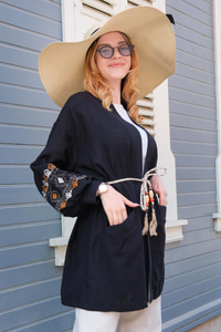 Kolları Desenli Bel Bağlamalı Hırka Siyah