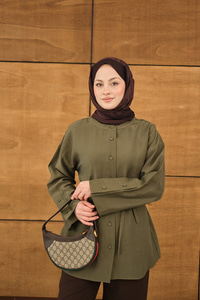 Kolları Düğme Detay Bisiklet Yaka Gömlek Haki Yeşil