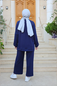 Kolları Düğme Detaylı Takım Lacivert