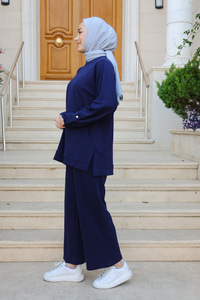 Kolları Düğme Detaylı Takım Lacivert