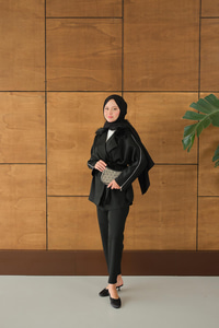 Kolları Fermuar Detay Takım Siyah