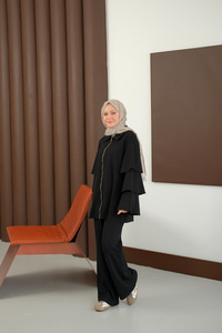 Kolları Fırfır Detay Takım Siyah